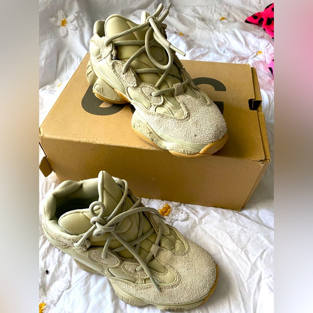 Yeezy 500 (color: Stone)